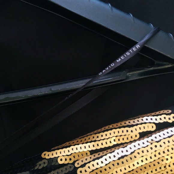 David Meister Evening Gown. Gold and Black Sequins. Jersey Fabric. Size 14. - Picture 12 of 15